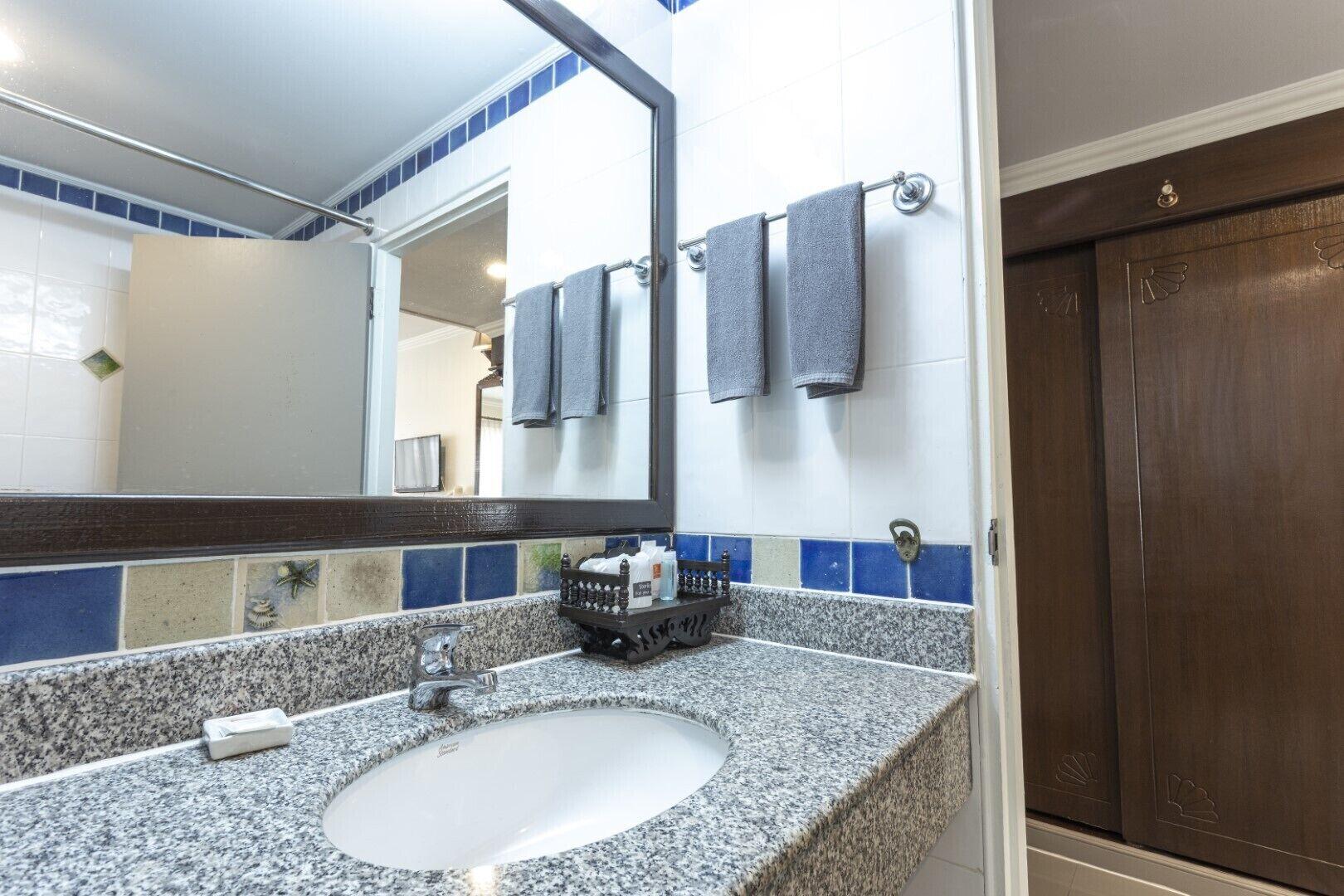 Hotel Sabai Sabana 4*