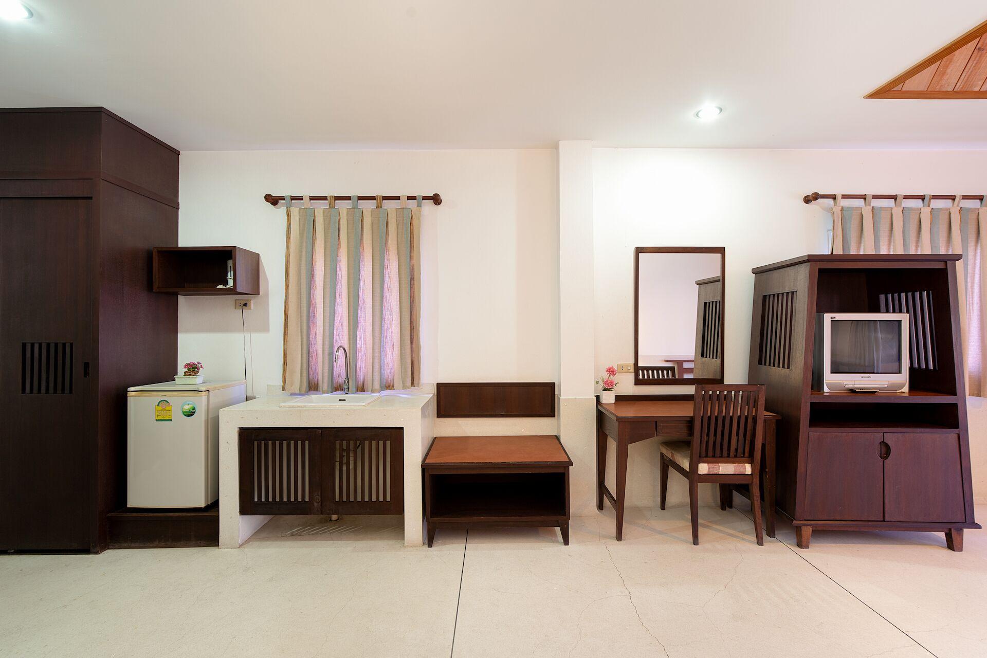 East Sea Paradise Hotel