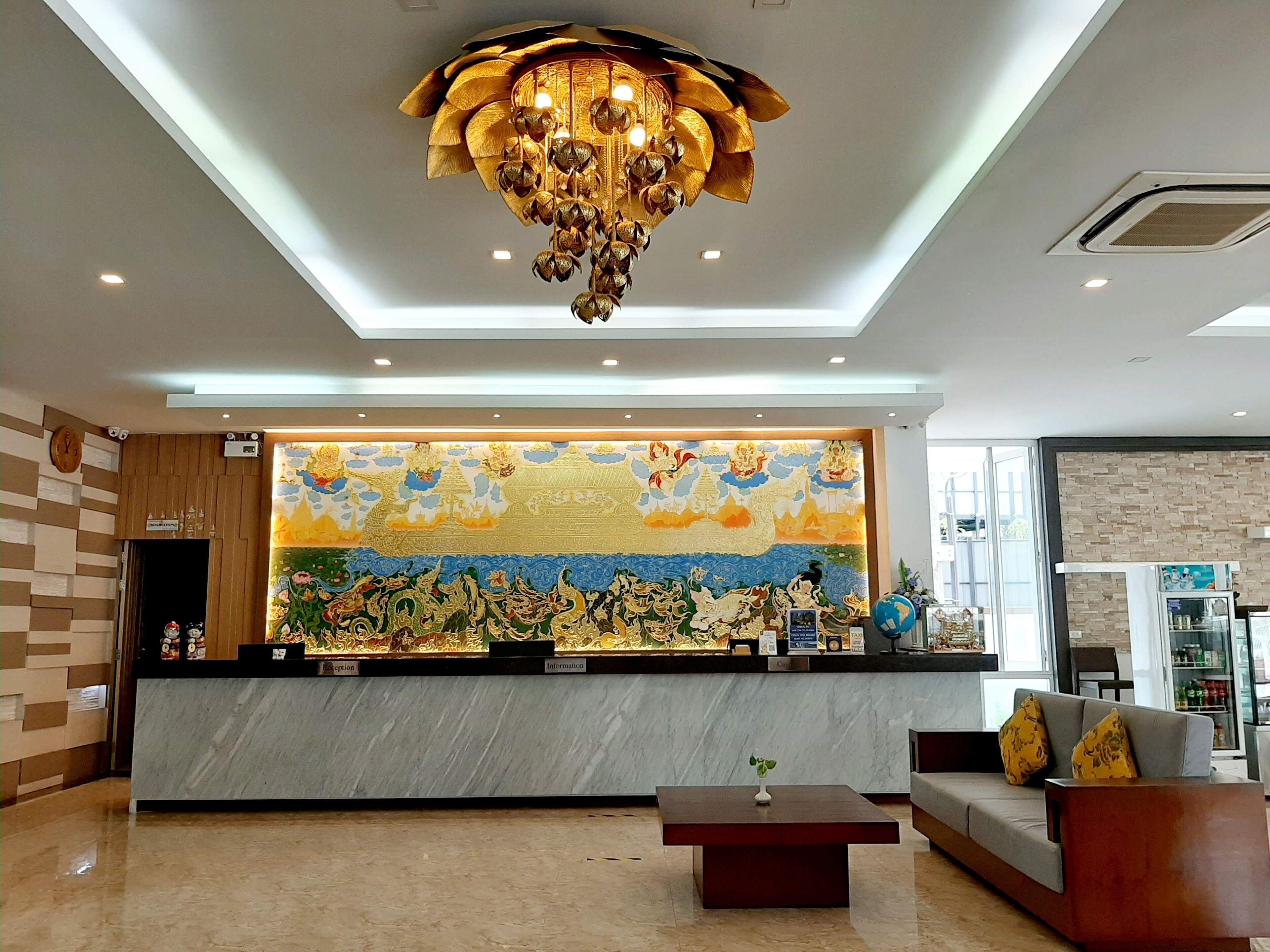 Vareena Palace Hotel 5*