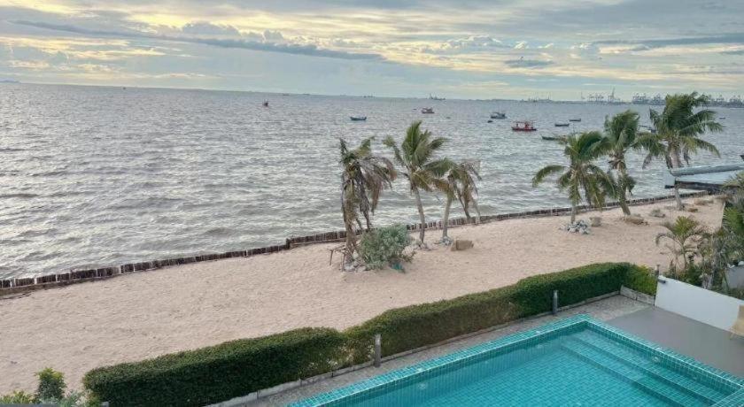 Hotel Golden Dragon Pattaya 3*