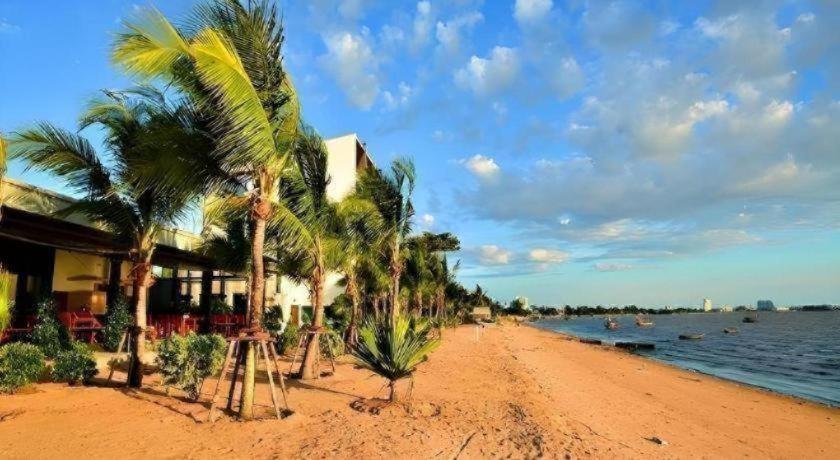 Golden Dragon Pattaya 3*