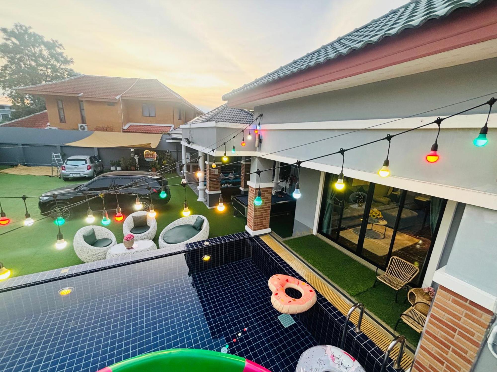 Kate Pool Jomtien Villa *