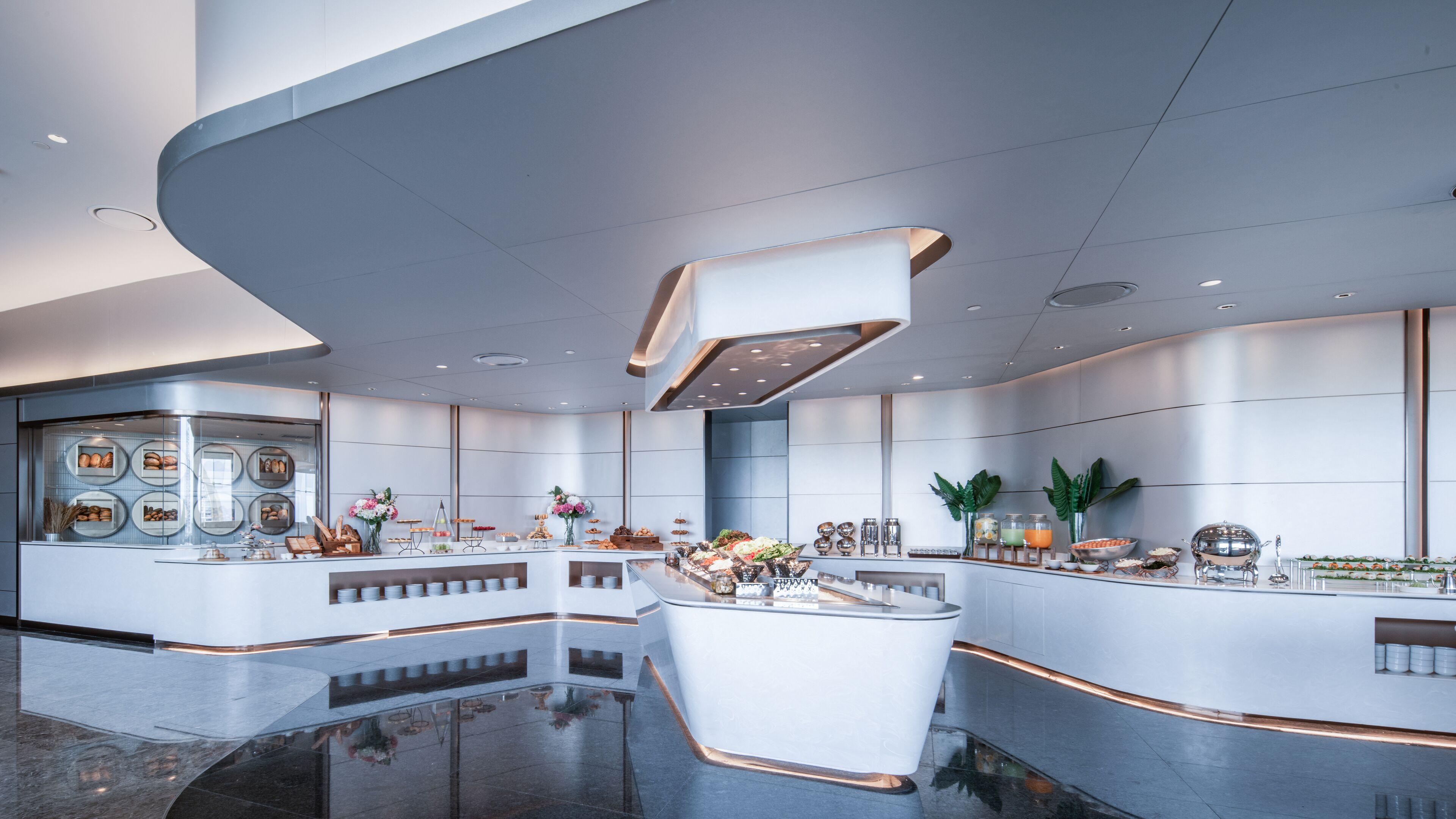 Grande Centre Point Space Hotel 5*