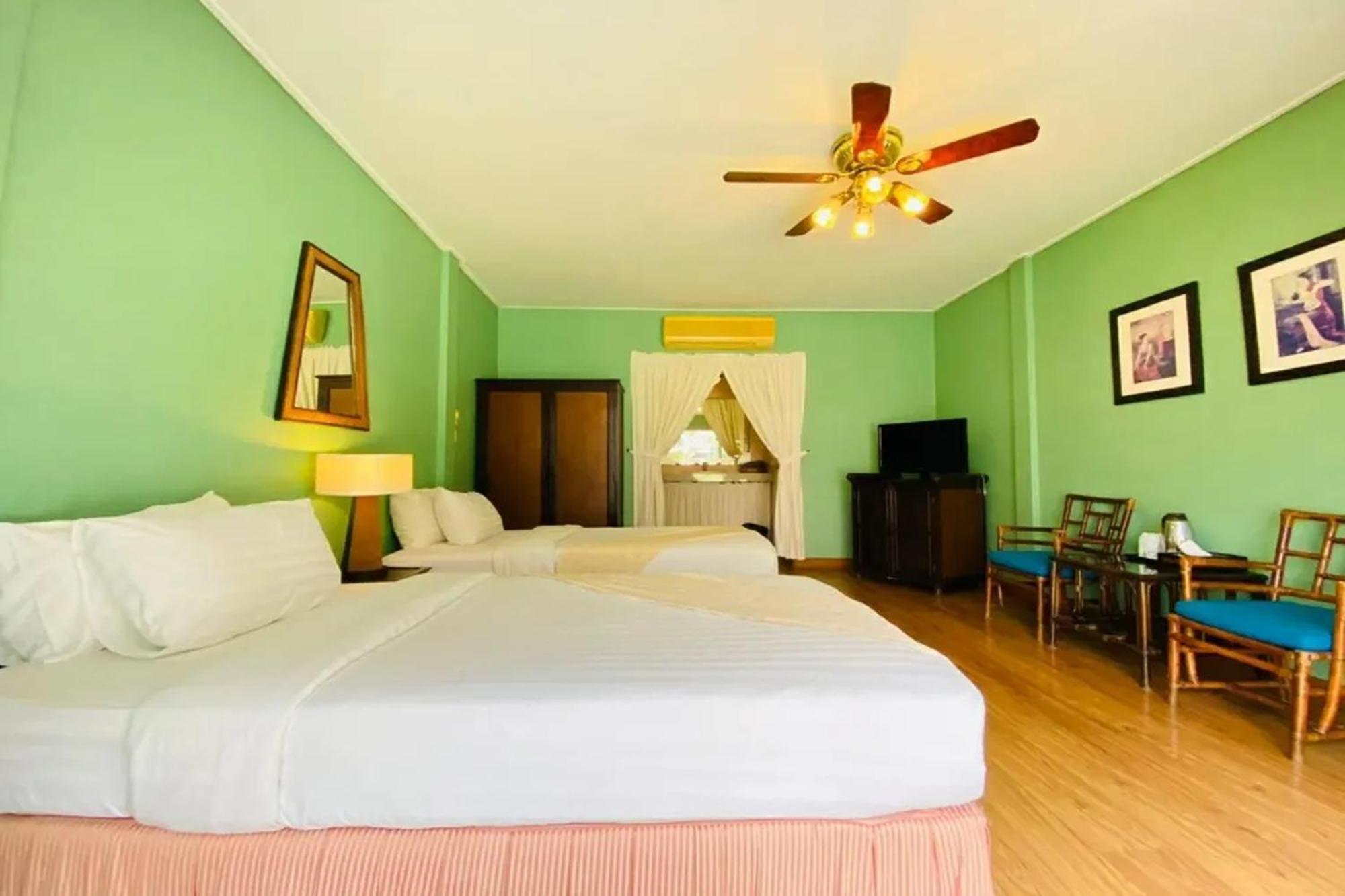 Safari Riviera Hotel 3*