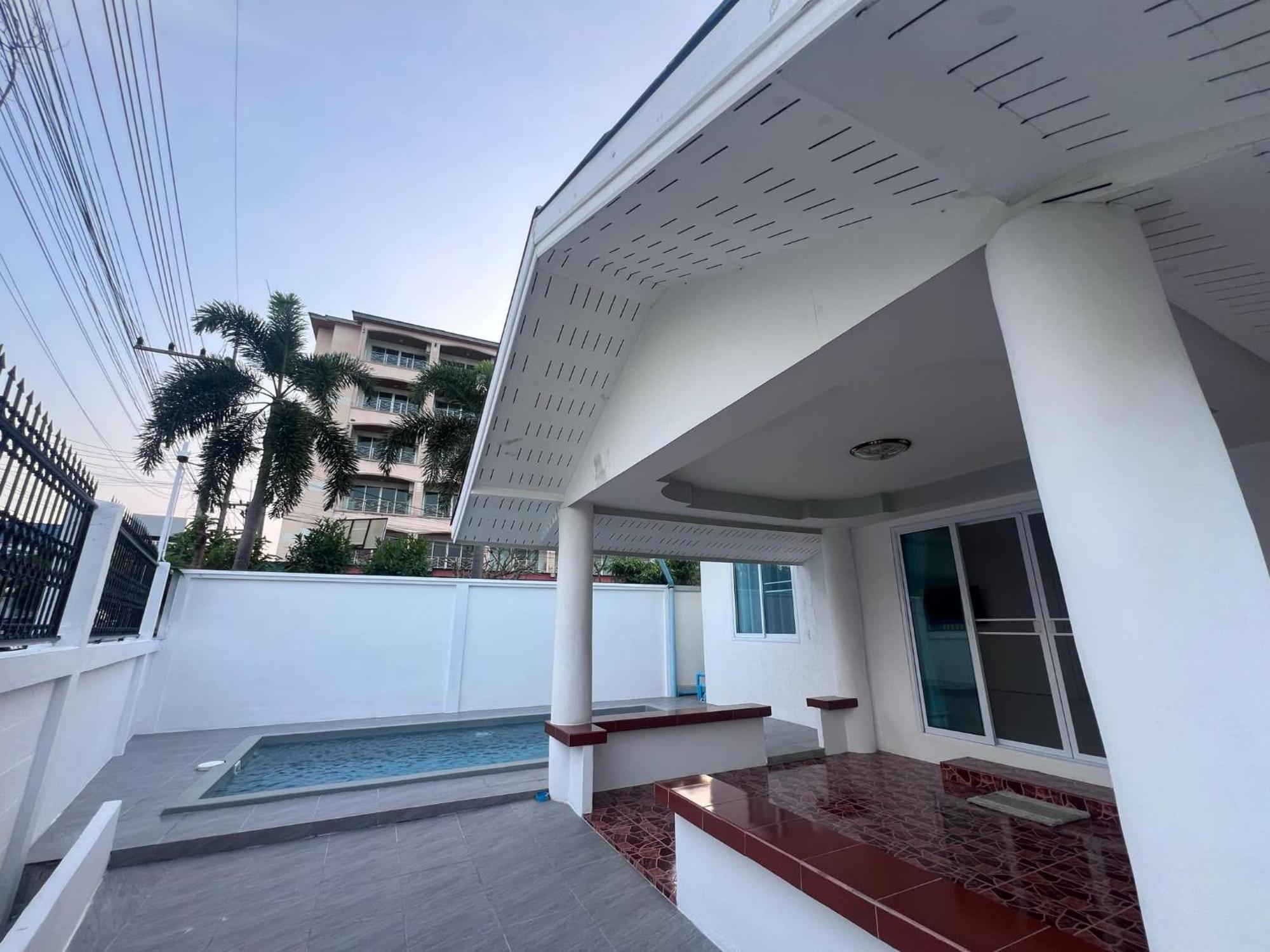 วันหยุดที่บ้าน Na Kluea Pool Pattaya