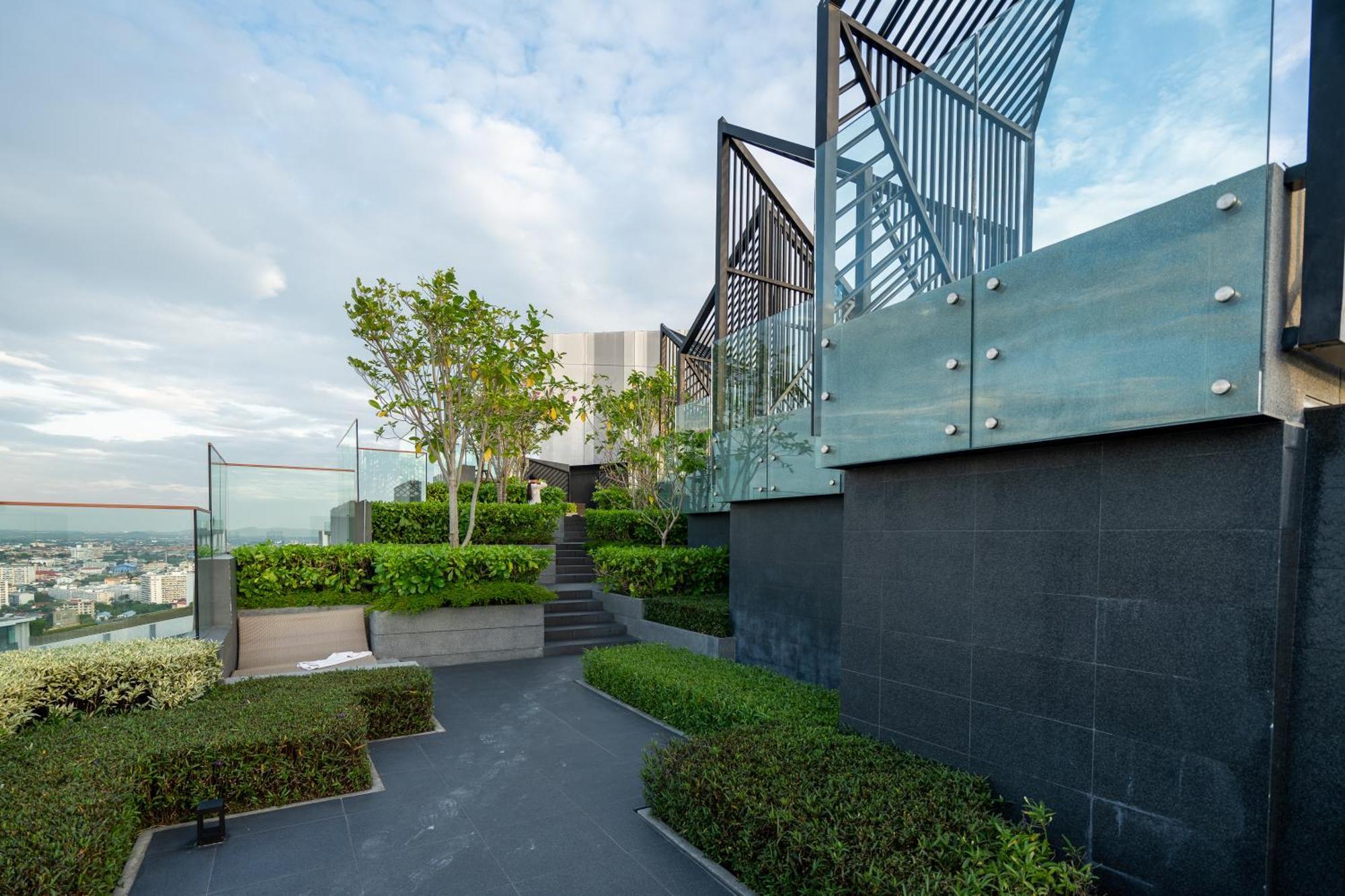 Edge By Ph Apartment