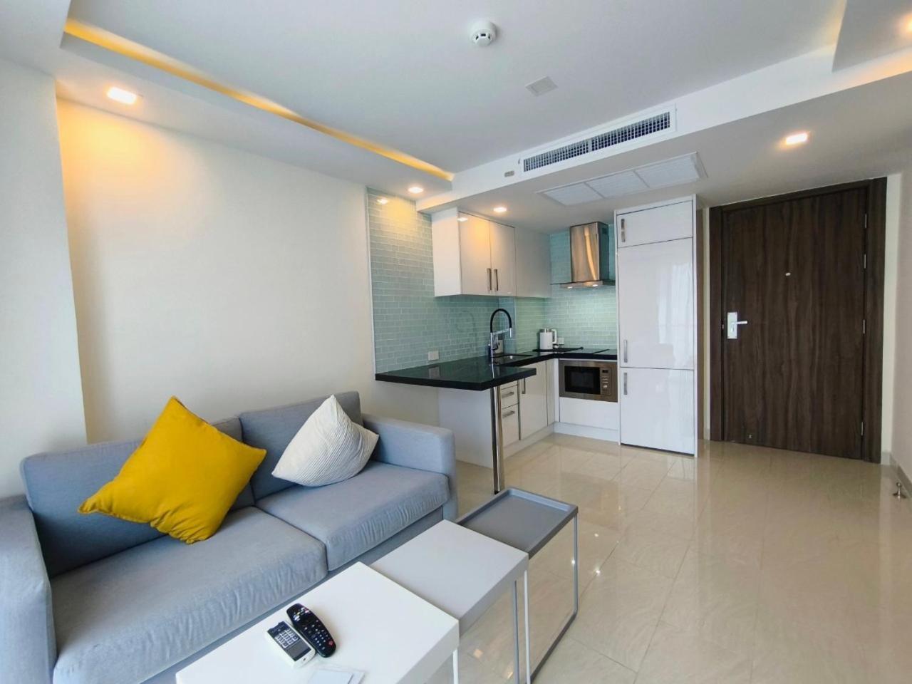 Grand Avenue 1 Bedroom, Soi Buakhaw * Pattaya