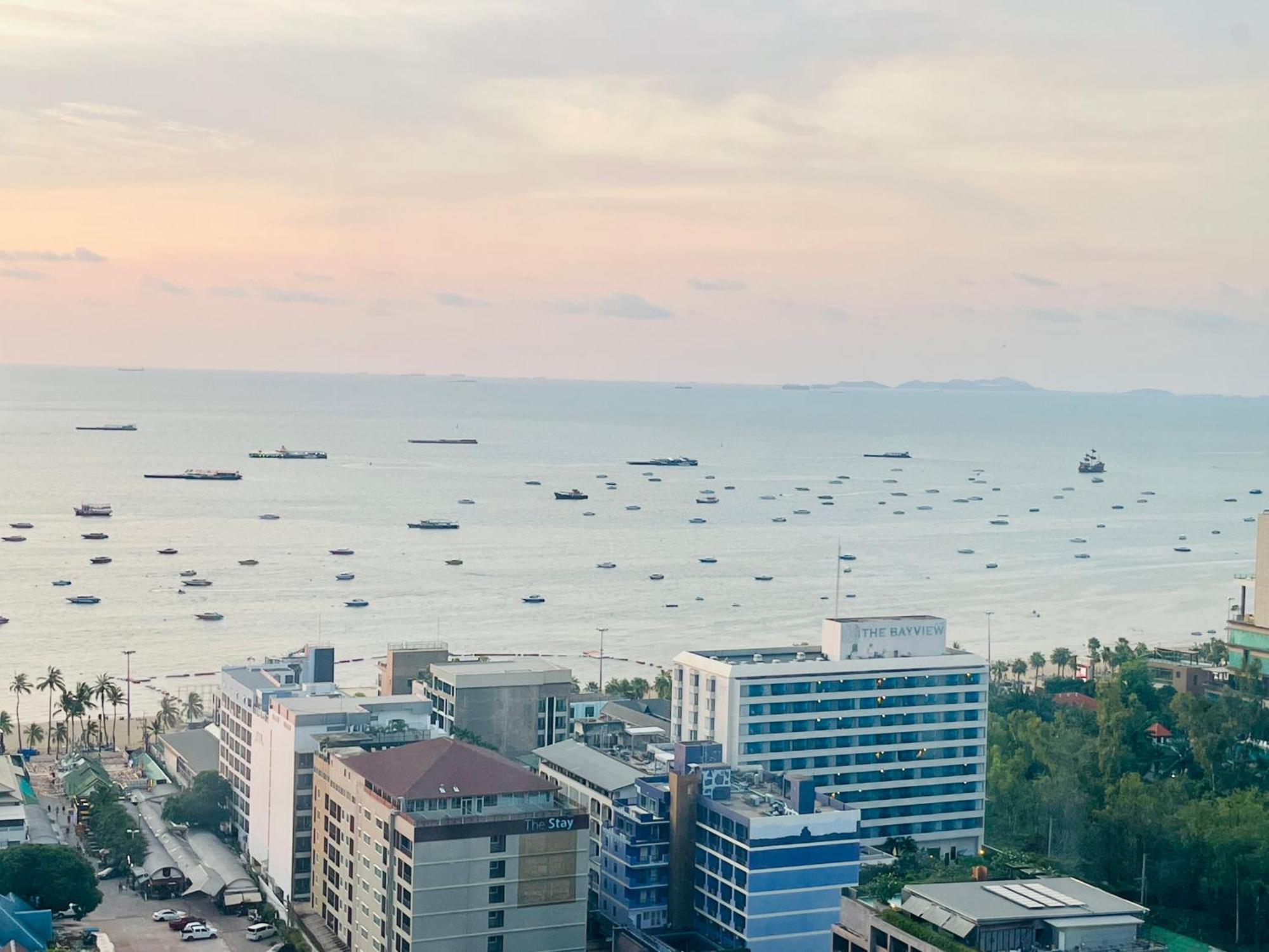 The Base 2 Bedroom 1 Bathroom Apartment Pattaya