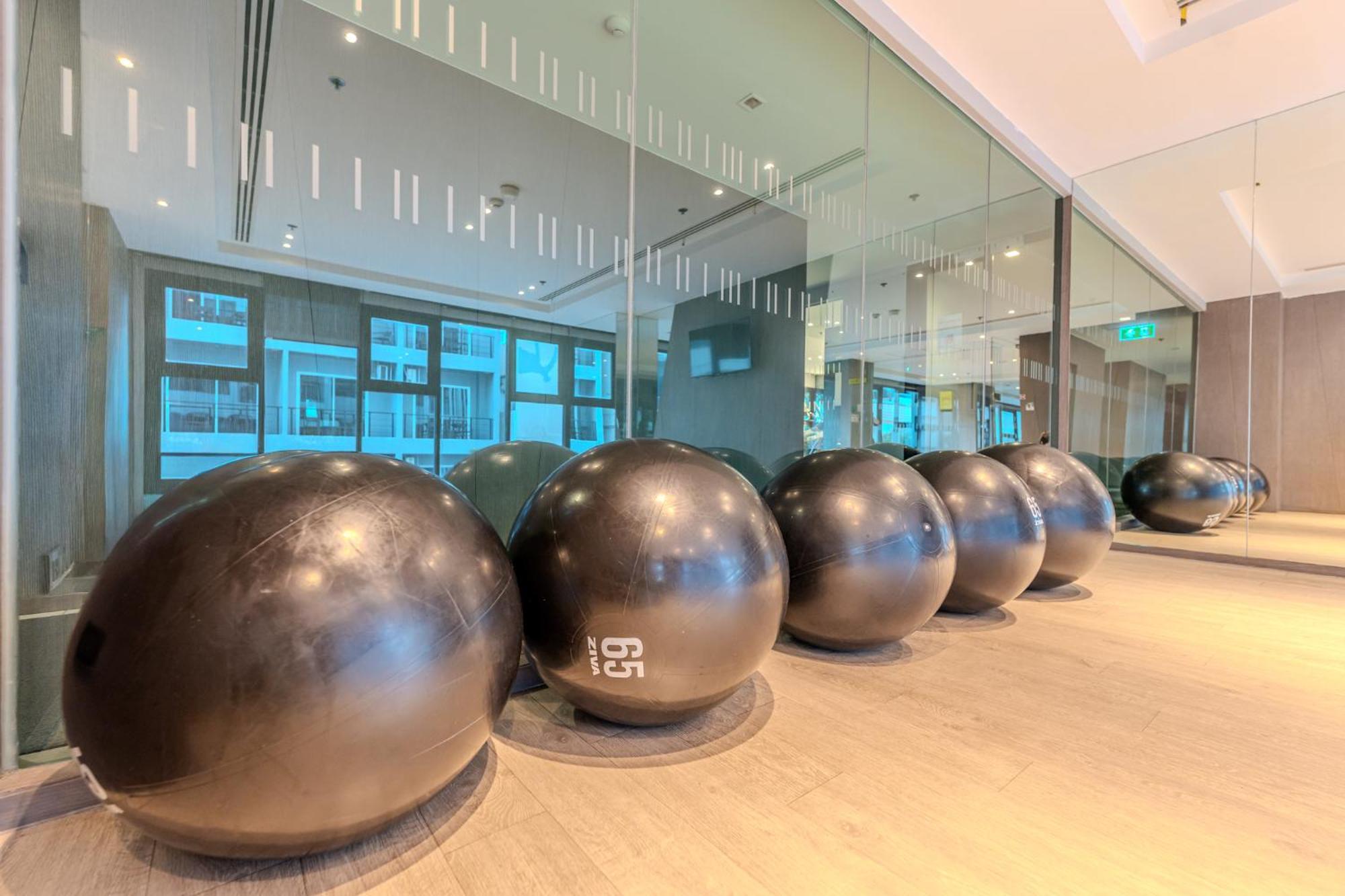 Apartment The Base By Silqstay Pattaya