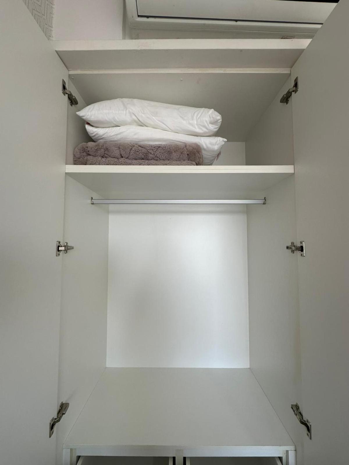 Unixx Seaview Apartment