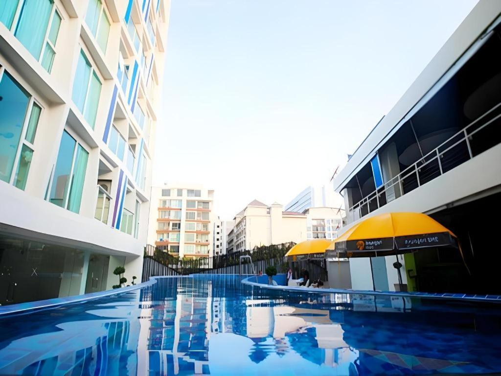 Hotel R-con Blue Ocean Pattaya