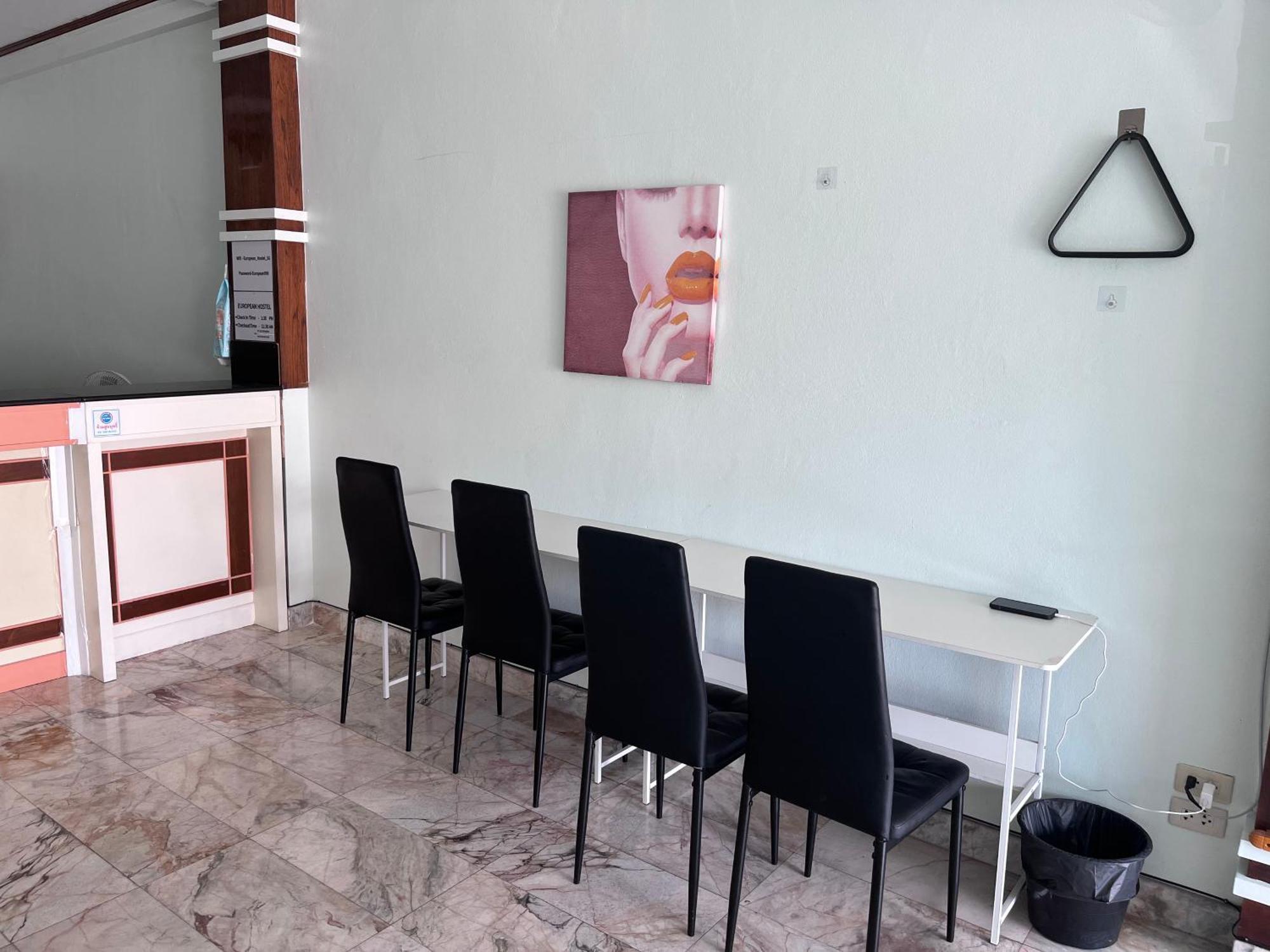 Hostel European *