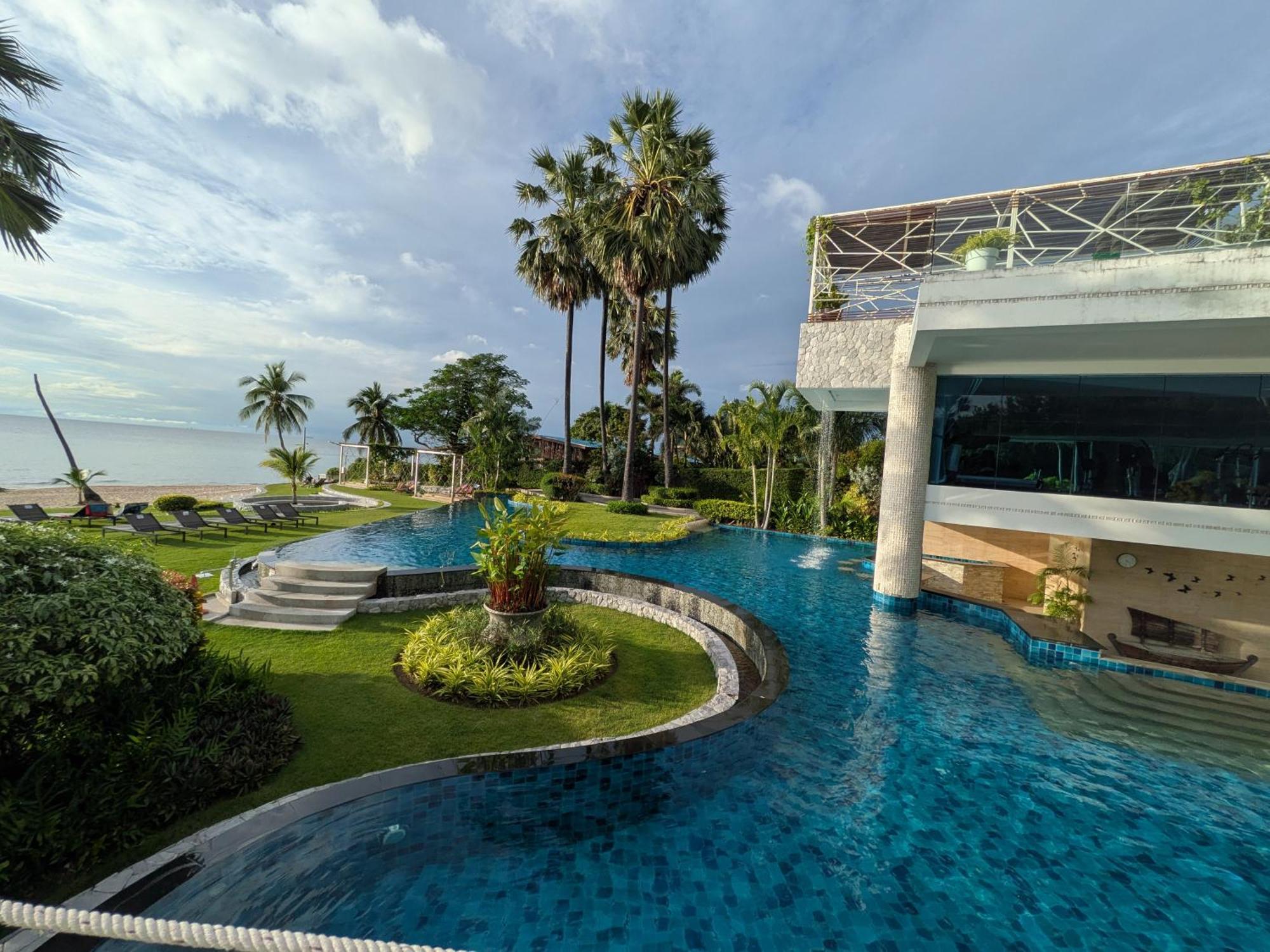 The Palm Wongamat Luxury