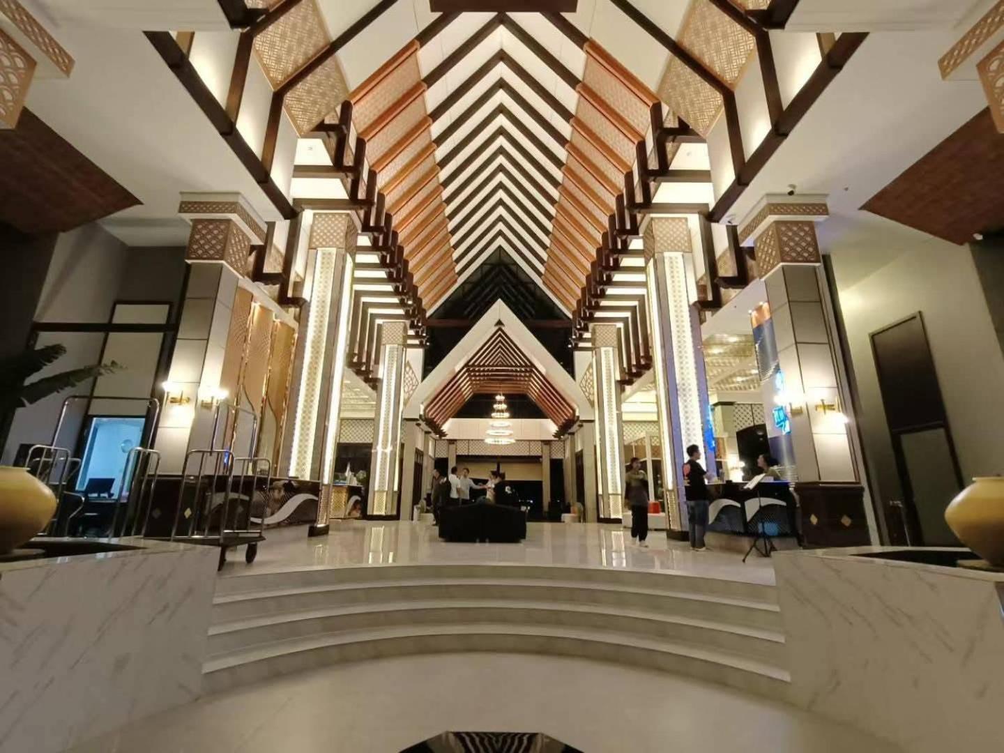 Resort Garden Cliff And