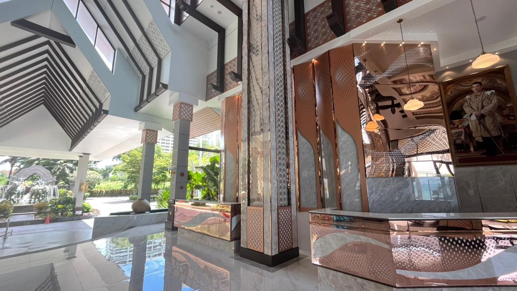 Resort Garden Cliff And Pattaya