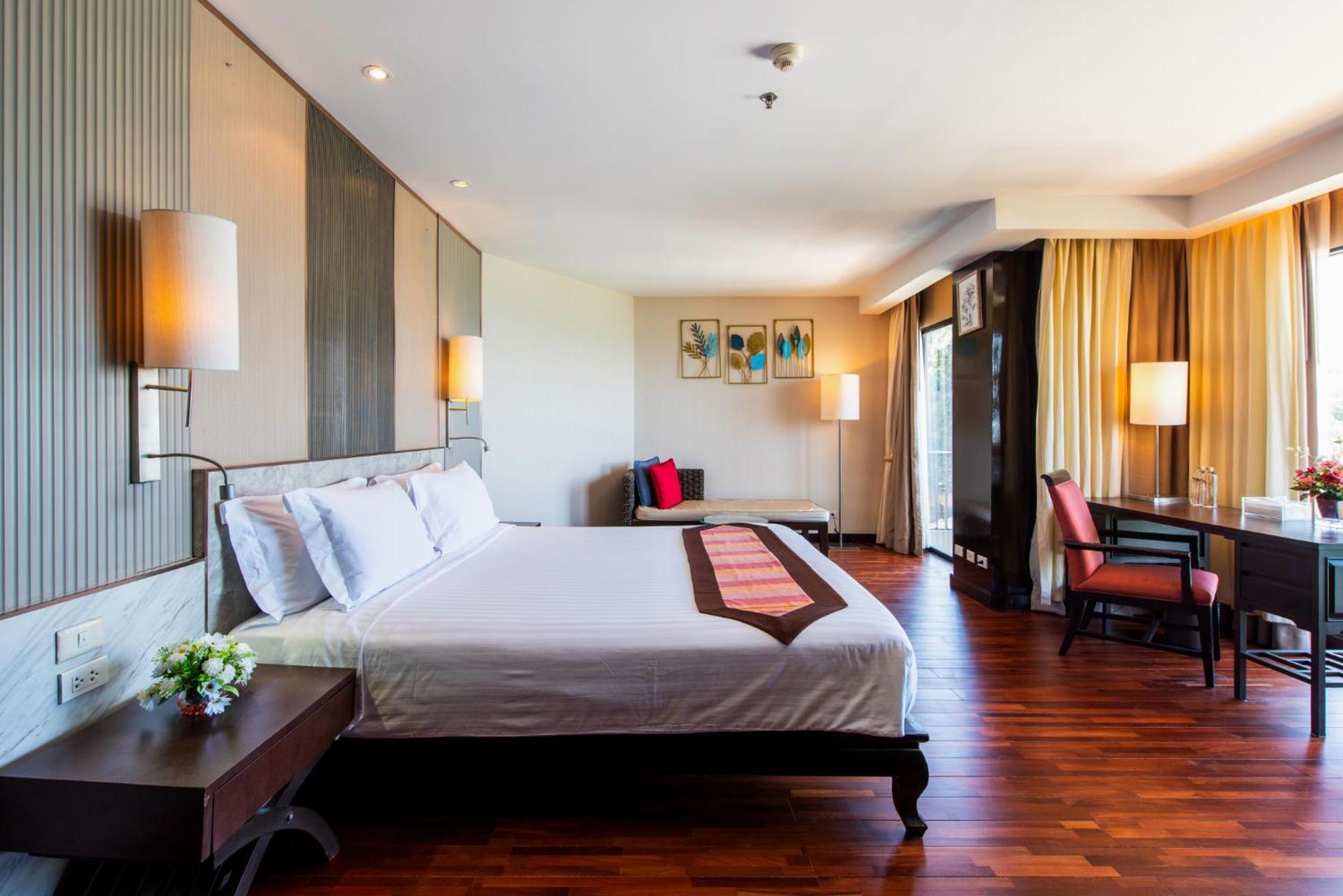 Garden Cliff And 5* Pattaya