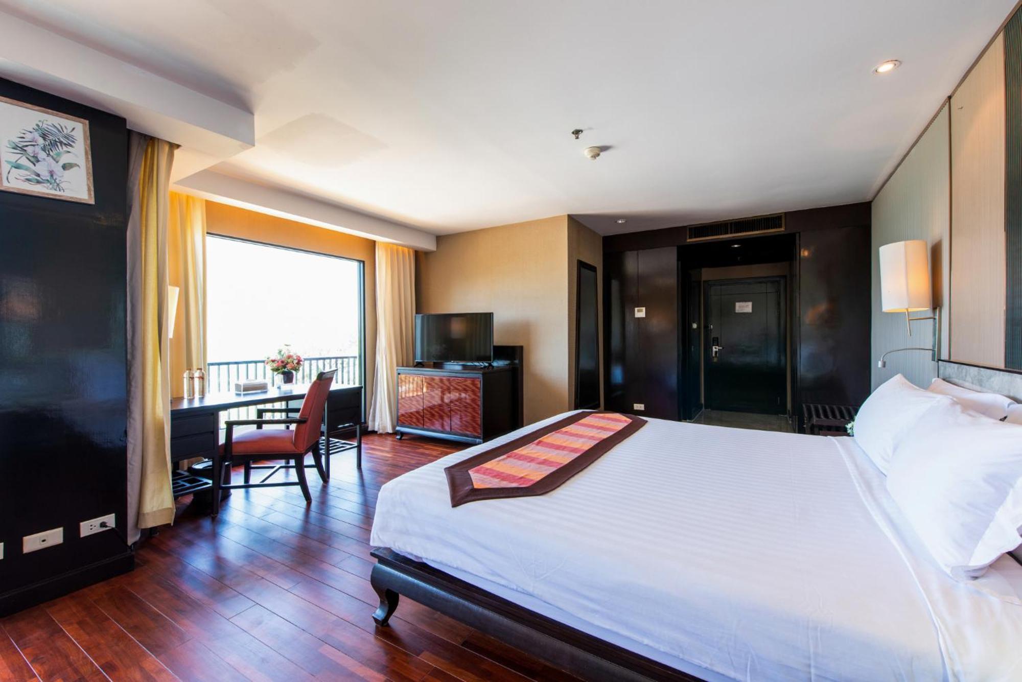 Garden Cliff And Resort Pattaya