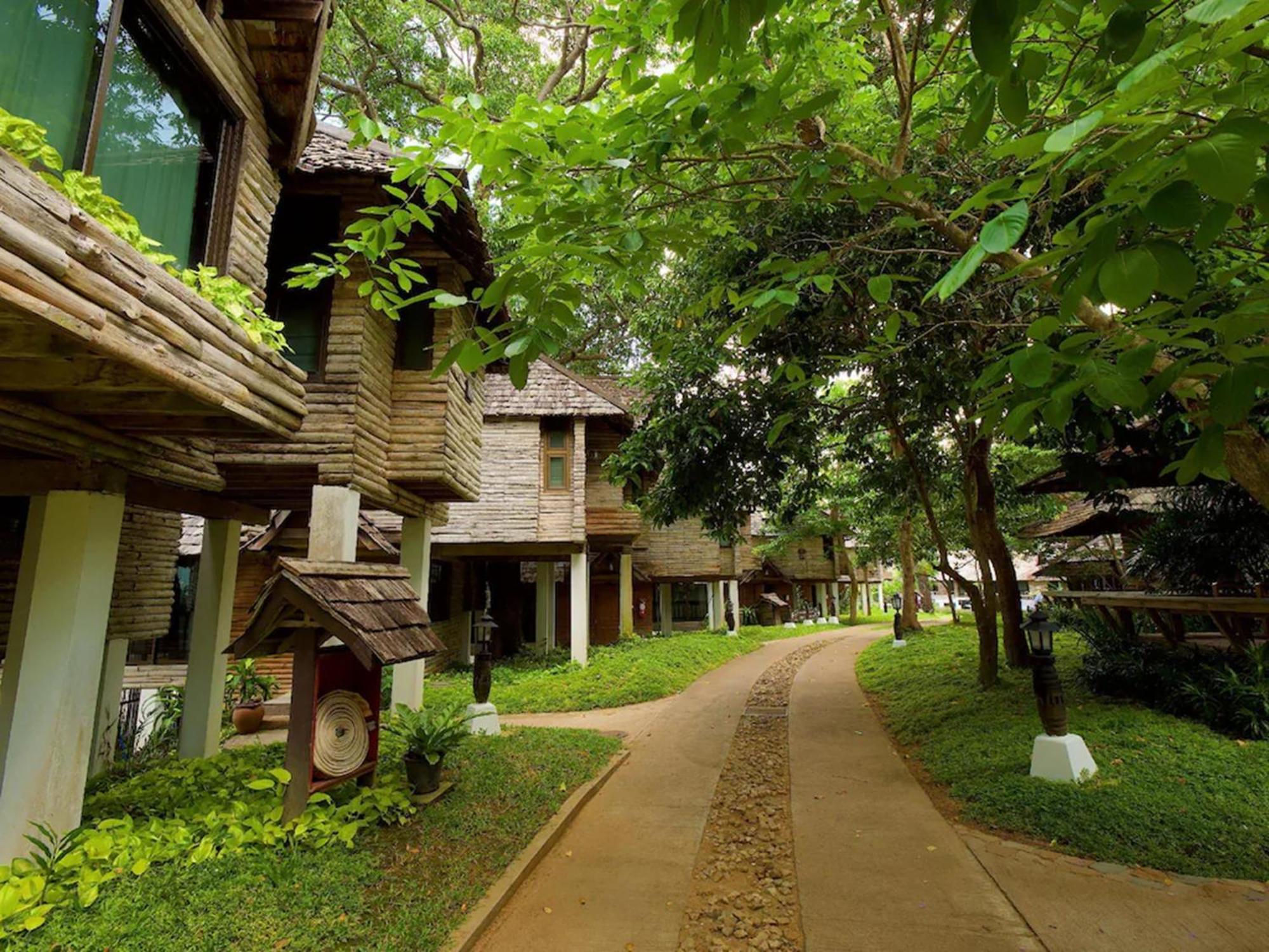 Sunset Park And By Swr 5*