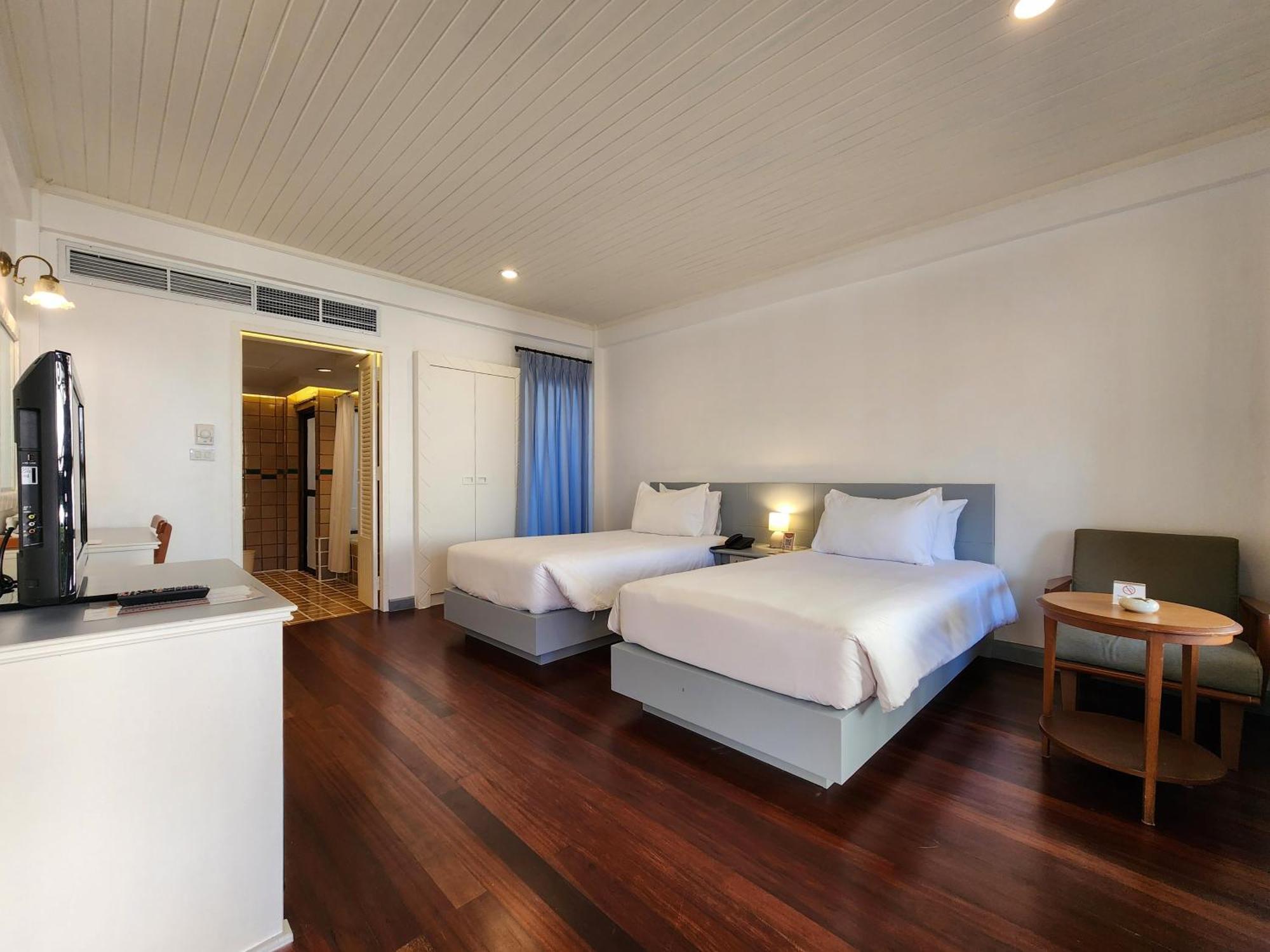 Resort Garden Sea View 5*