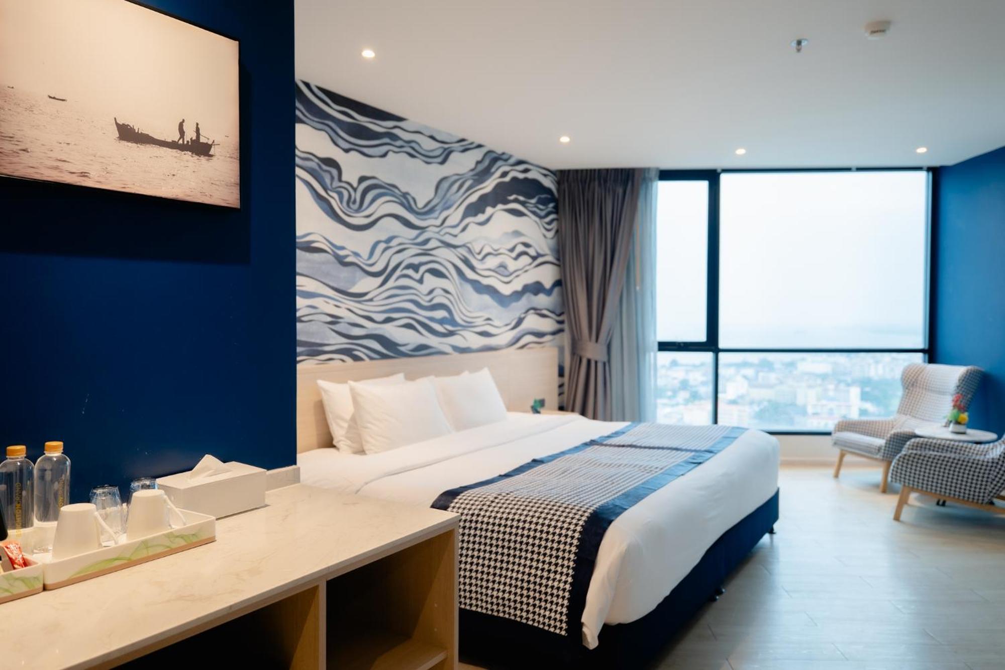 Hotel Brighton Grand & Convention