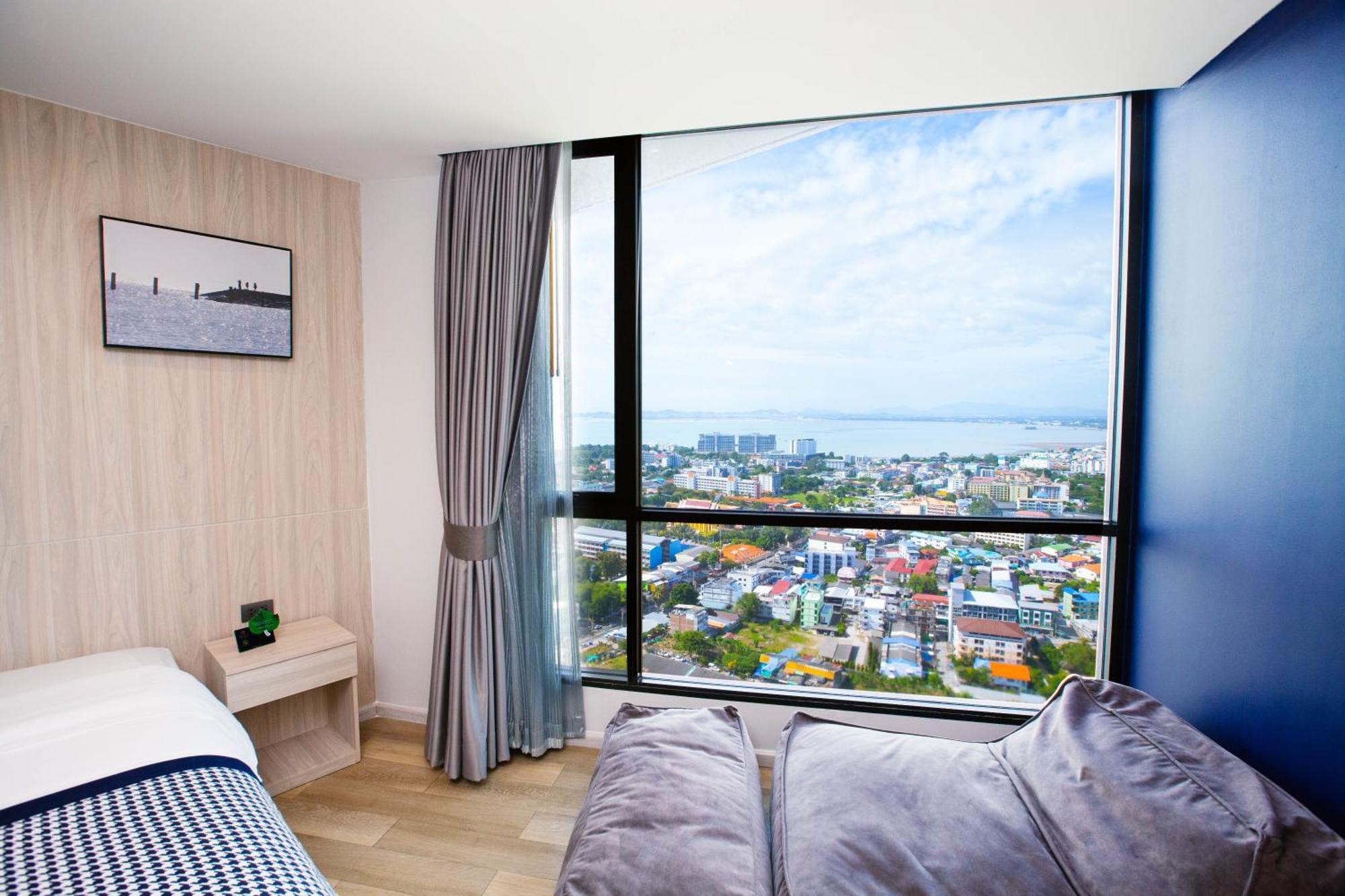 Hotel Brighton Grand & Convention