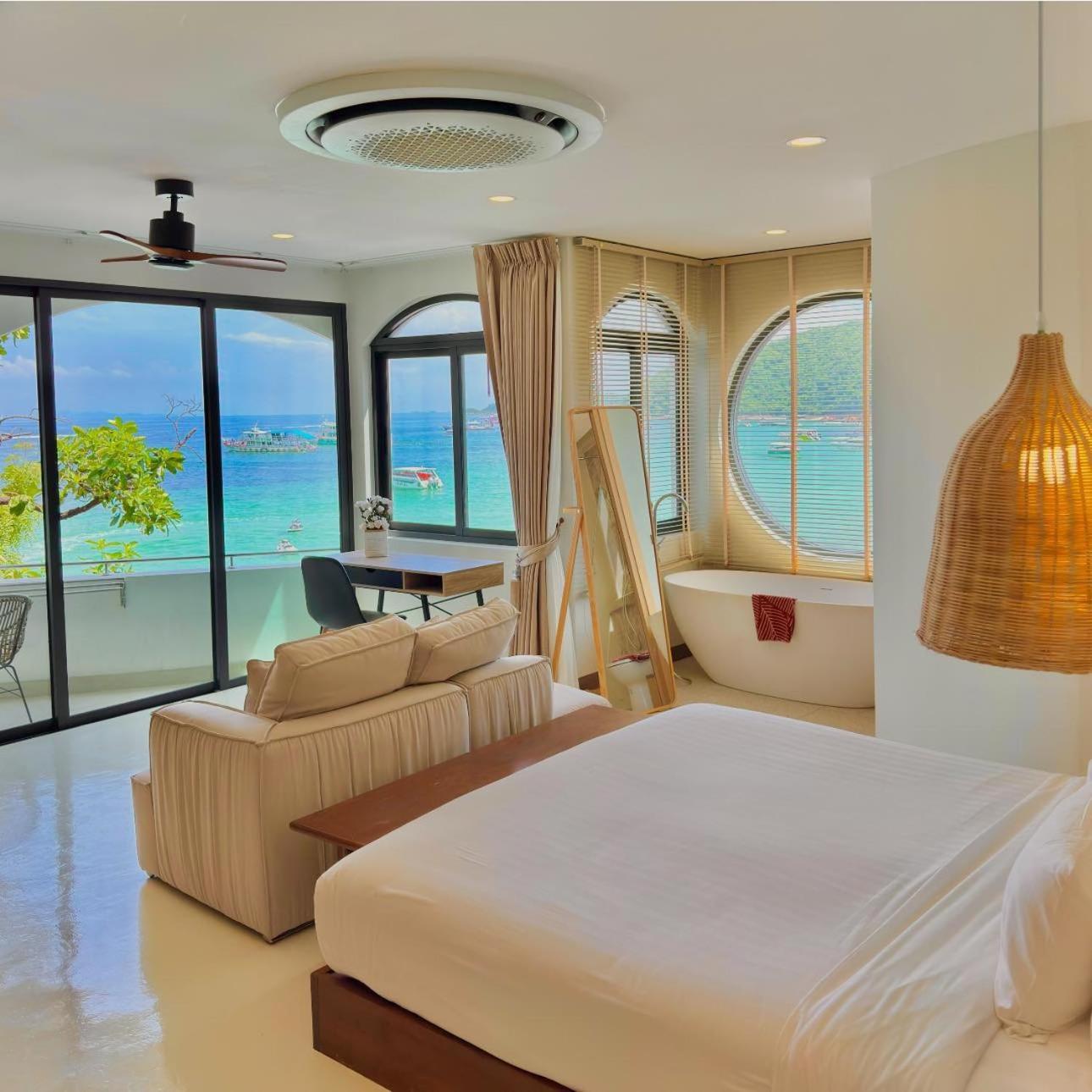 Ennkai Beachfront Koh Larn Resort *