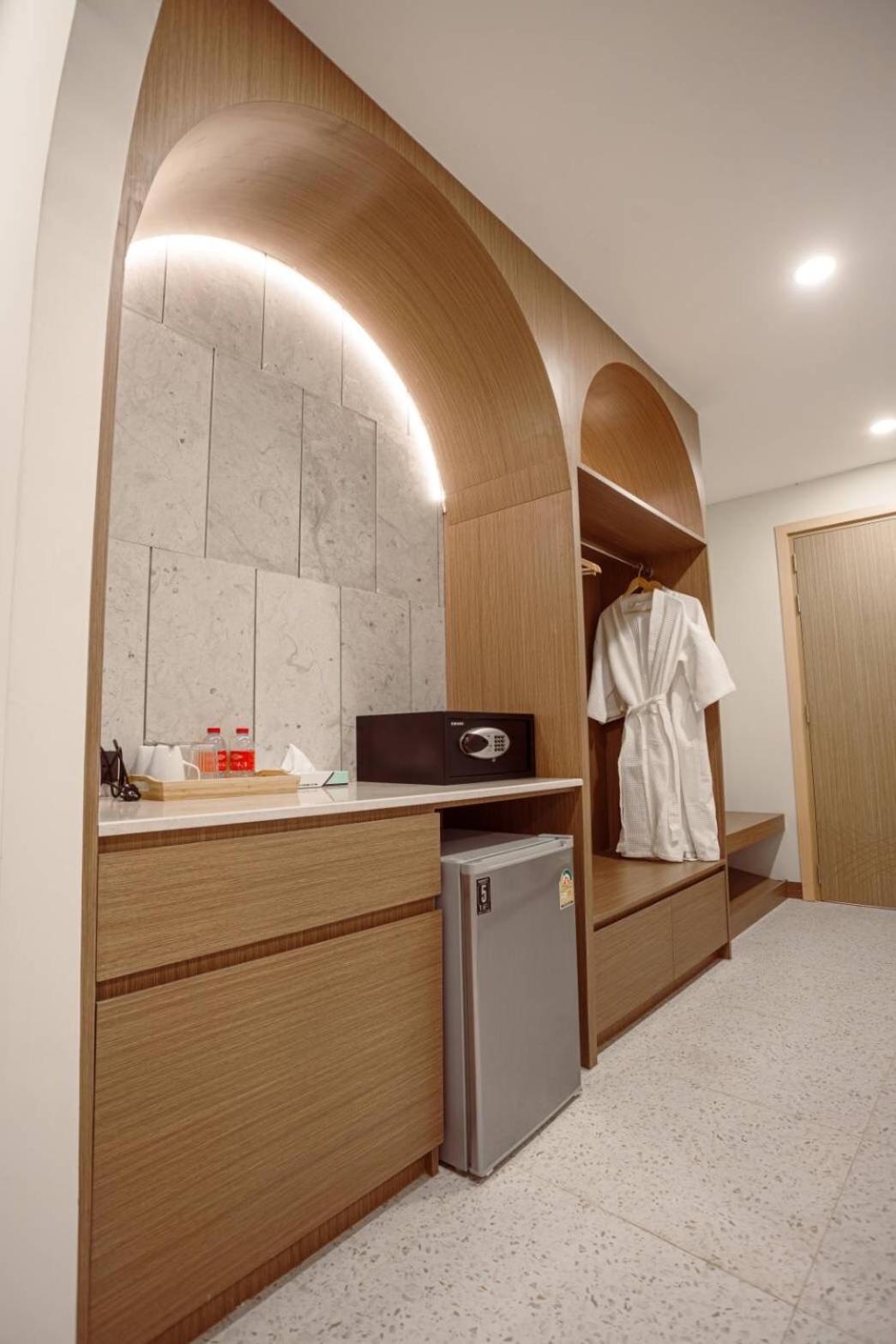 Resort Ennkai Beachfront Koh Larn *