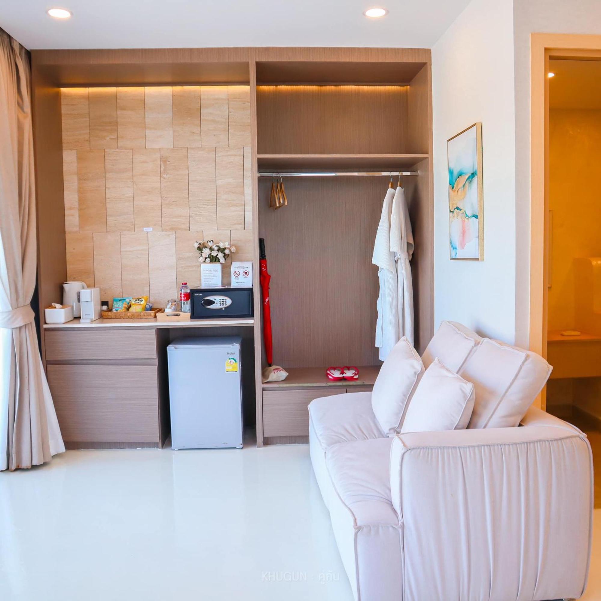 Ennkai Beachfront Koh Larn Resort Pattaya