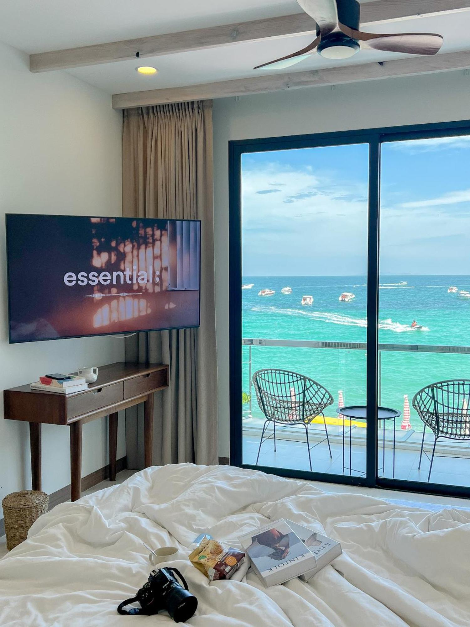 Ennkai Beachfront Koh Larn Resort