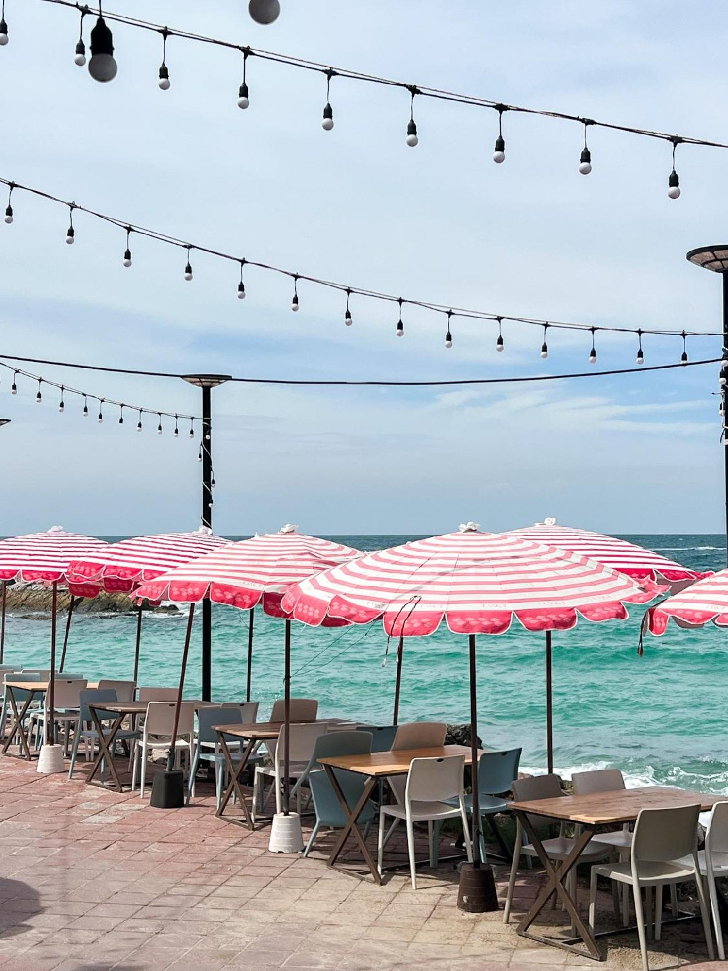 Ennkai Beachfront Koh Larn Resort *