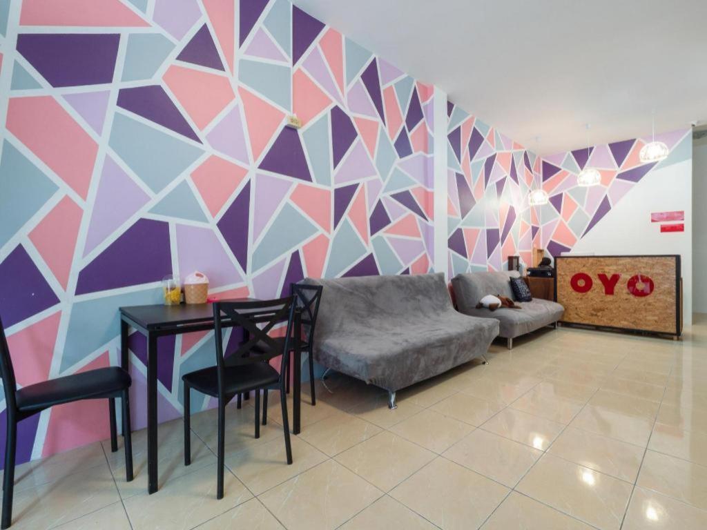 Oyo 826 Cozy 2* Pattaya