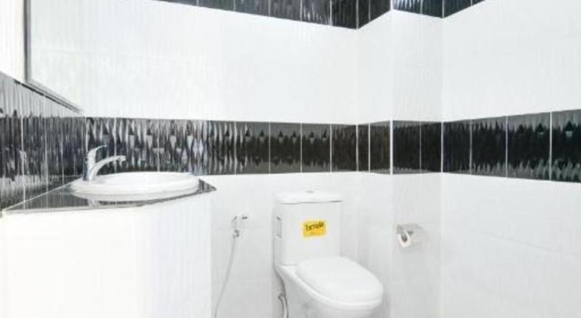 Oyo 549 Maesri Hotel