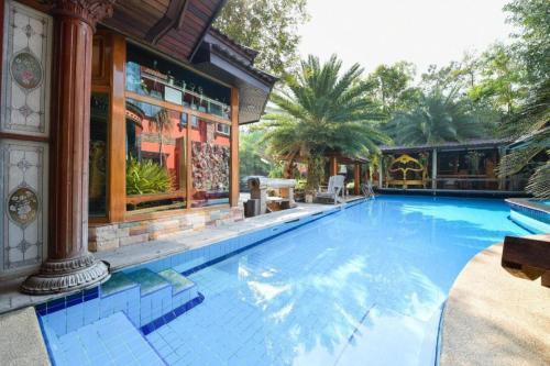 Oyo 549 Maesri Hotel Pattaya