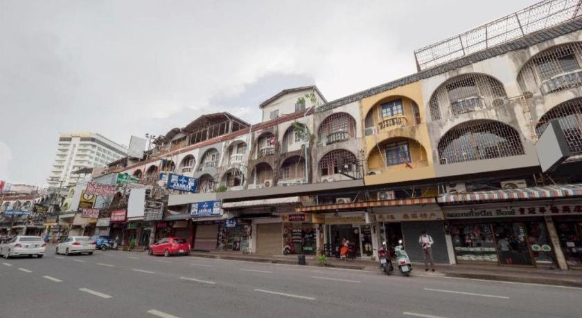 Oyo 1066 Encore Sea Side