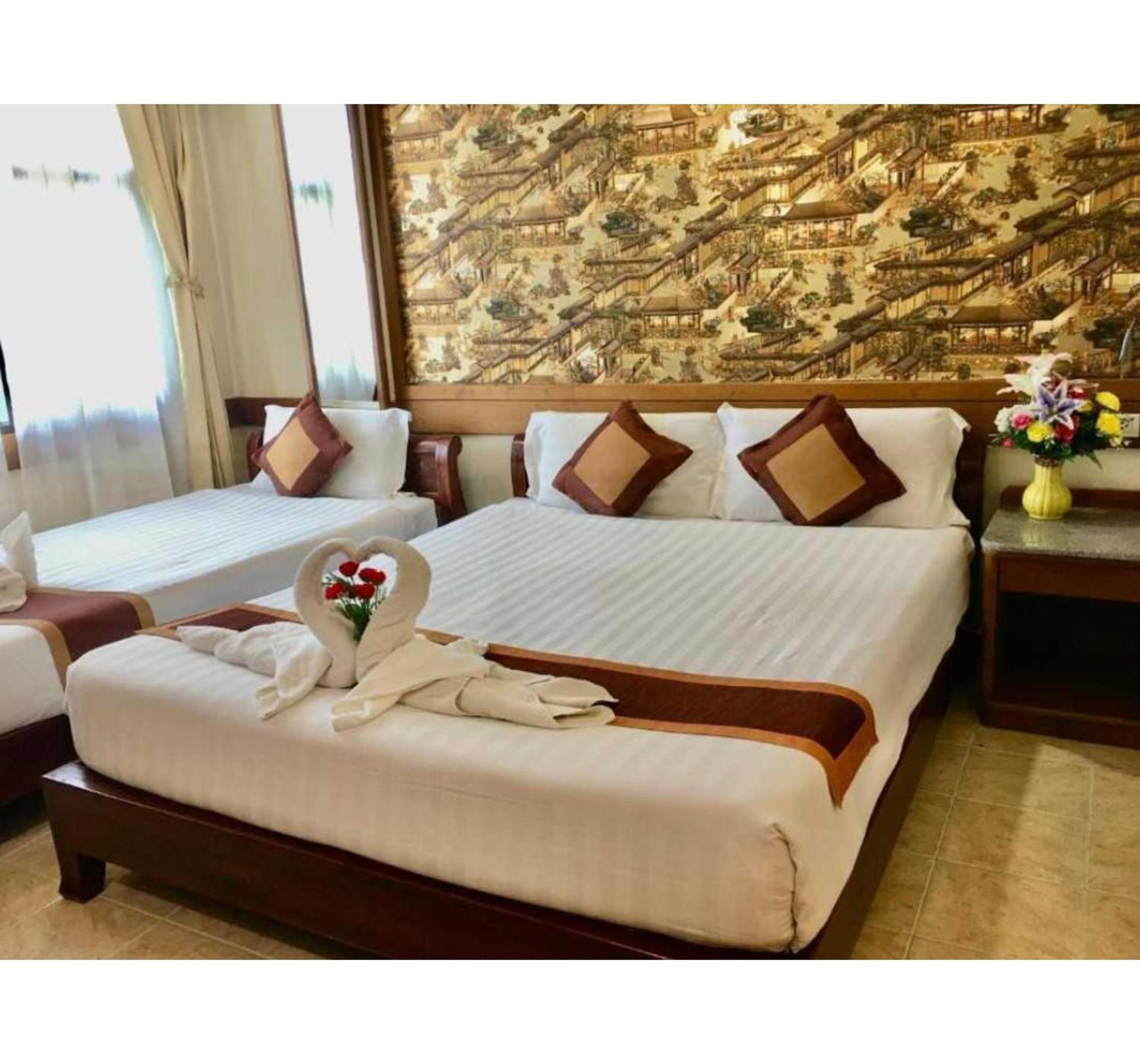 Palette Walking Street 4*