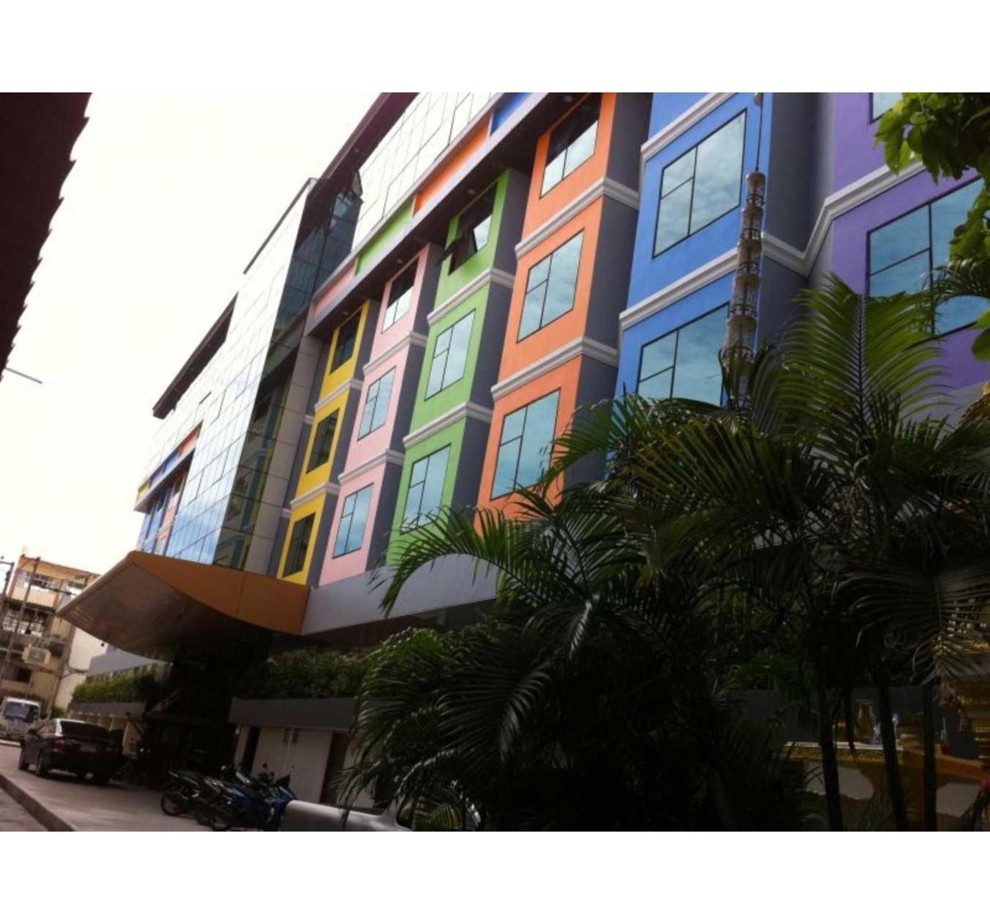 Palette Walking Street Hotel