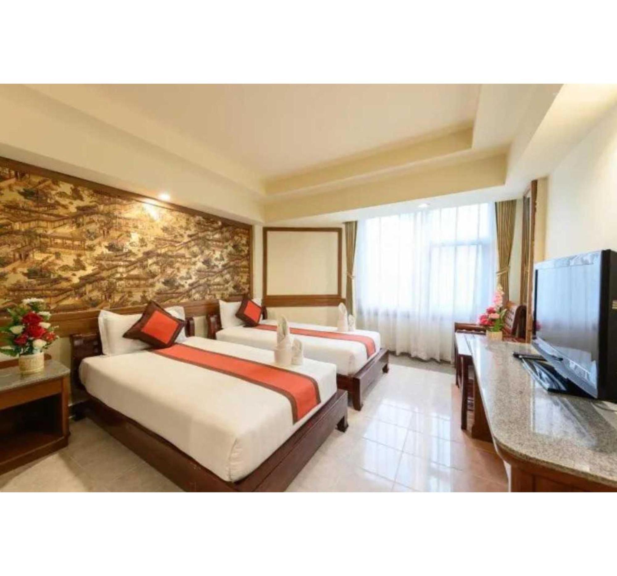 Palette Walking Street Hotel