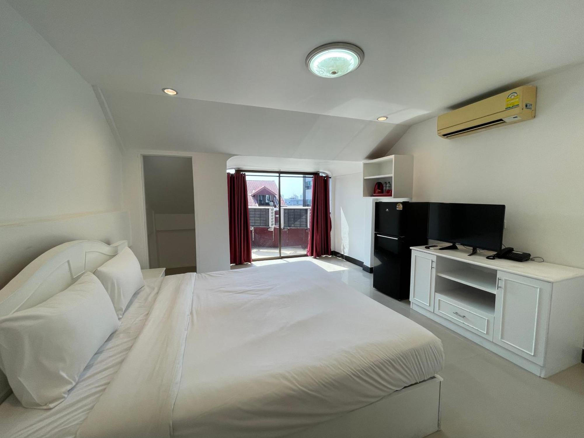 Arawana Express North Hotel