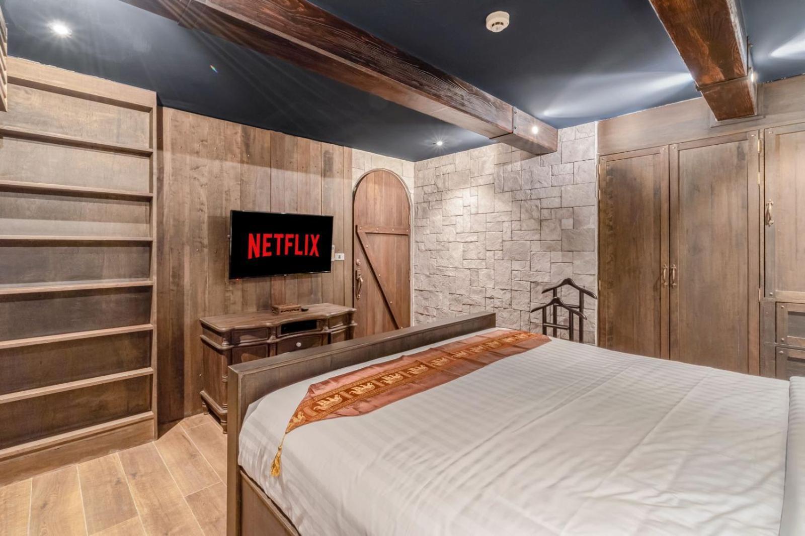 The Castle Pratumnak Hill 6 Bedroom * Pattaya