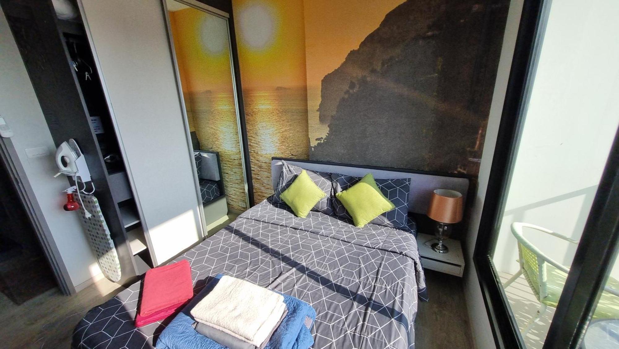 อพาร์ทเม้น The Base Deluxe Great Location *