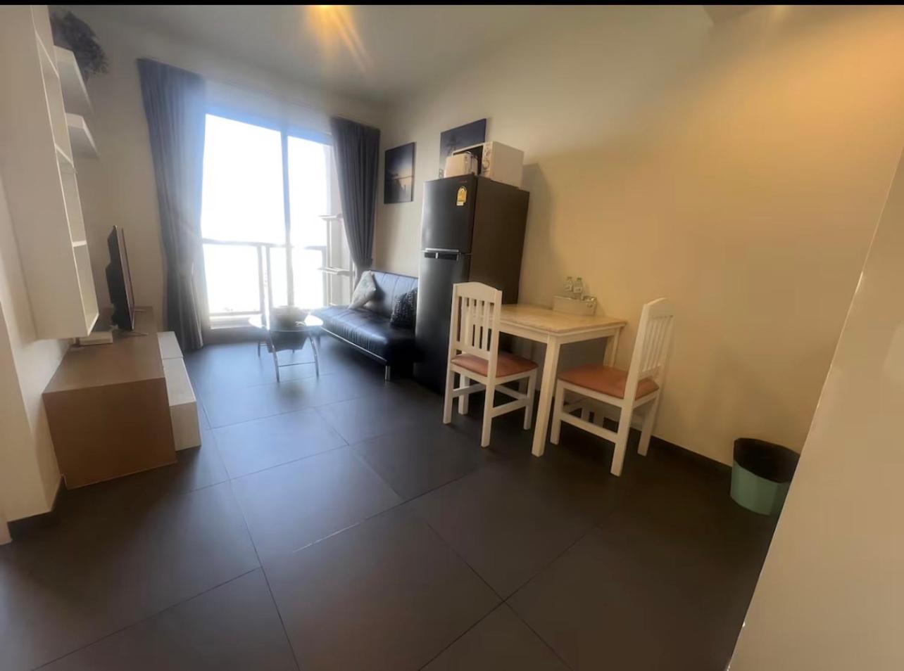 Unixx South - Only Sea View Apartment *