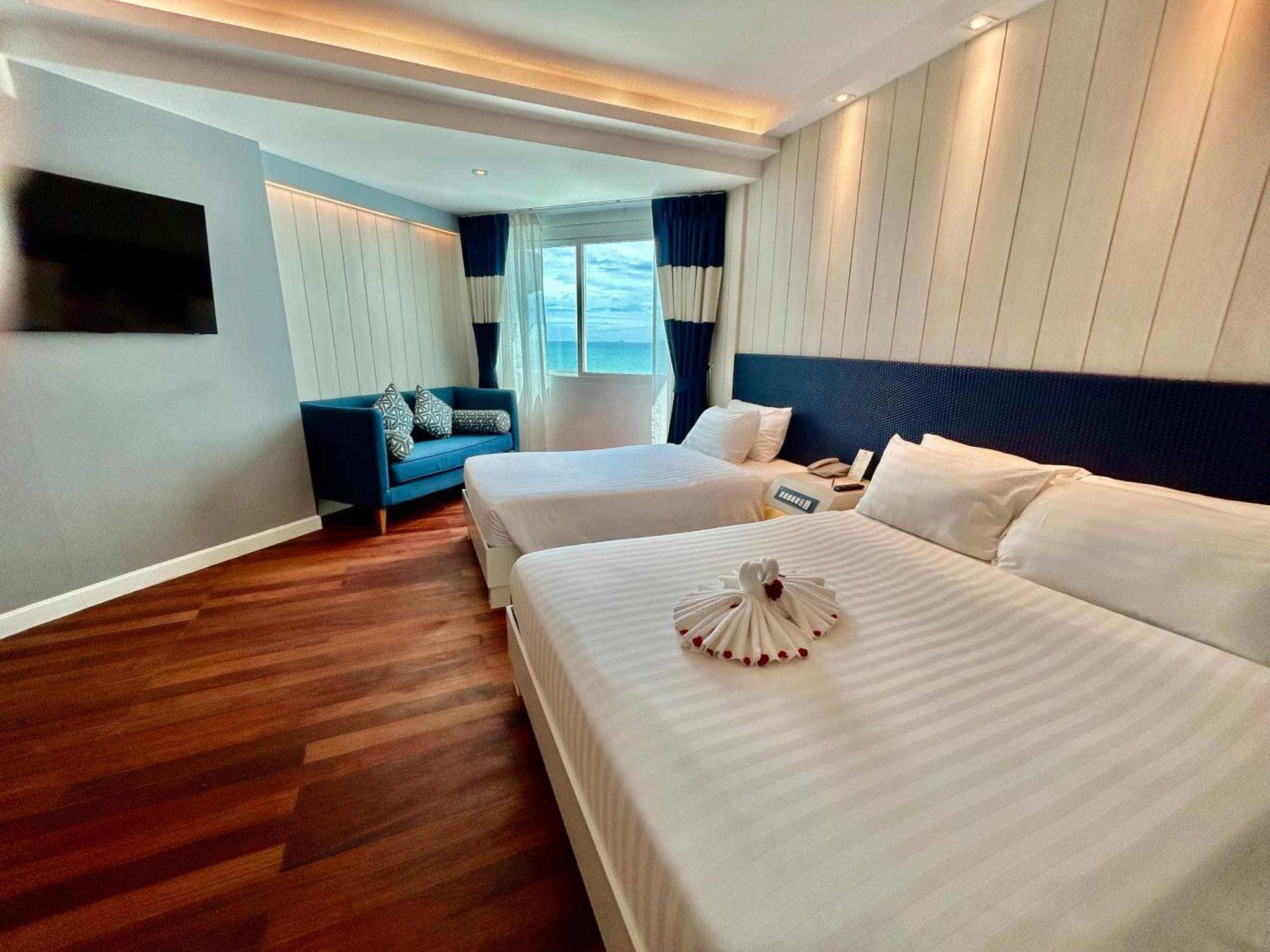 Hotel Jomtien Palm Beach Hotel & Resort - Family-Friendly Pattaya