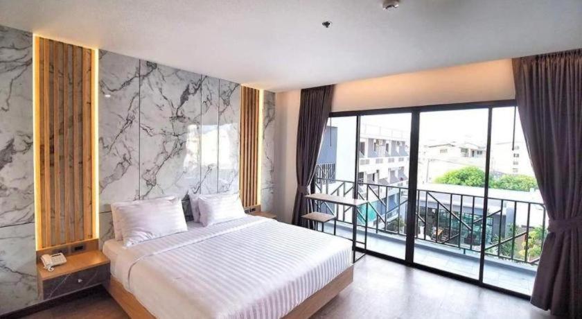 Hotel Sleep With Me Pattaya