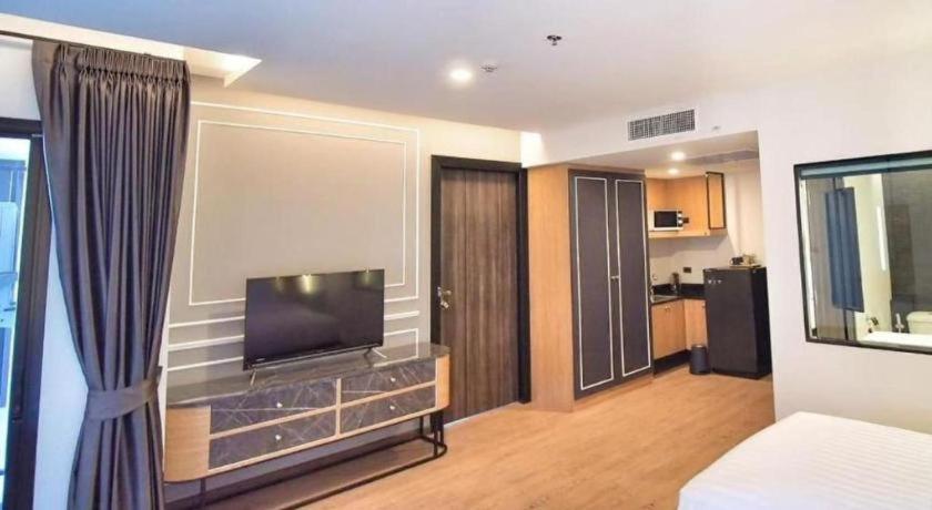 Sleep With Me Hotel Pattaya