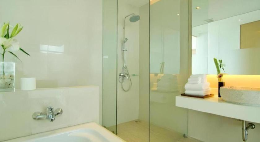 Seven Zea Chic Hotel 4*