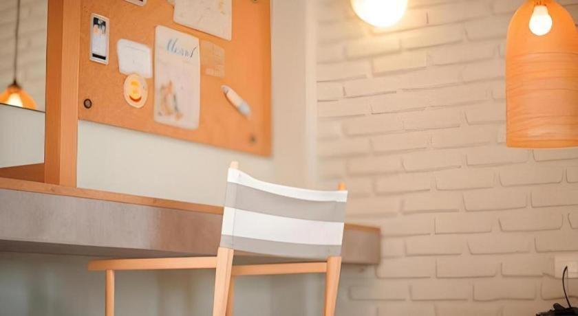 Yellow Moon Hotel 2*