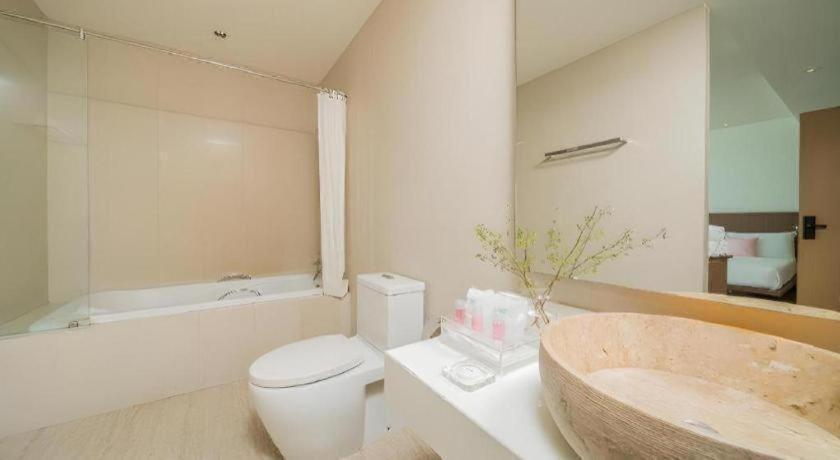 Hotel Seven Zea Chic Pattaya