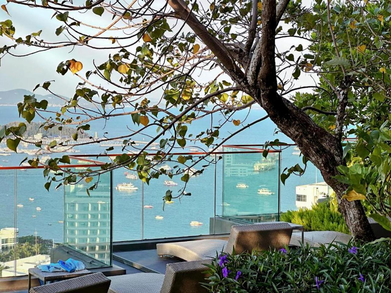 Luxury Edge Seaview * Pattaya