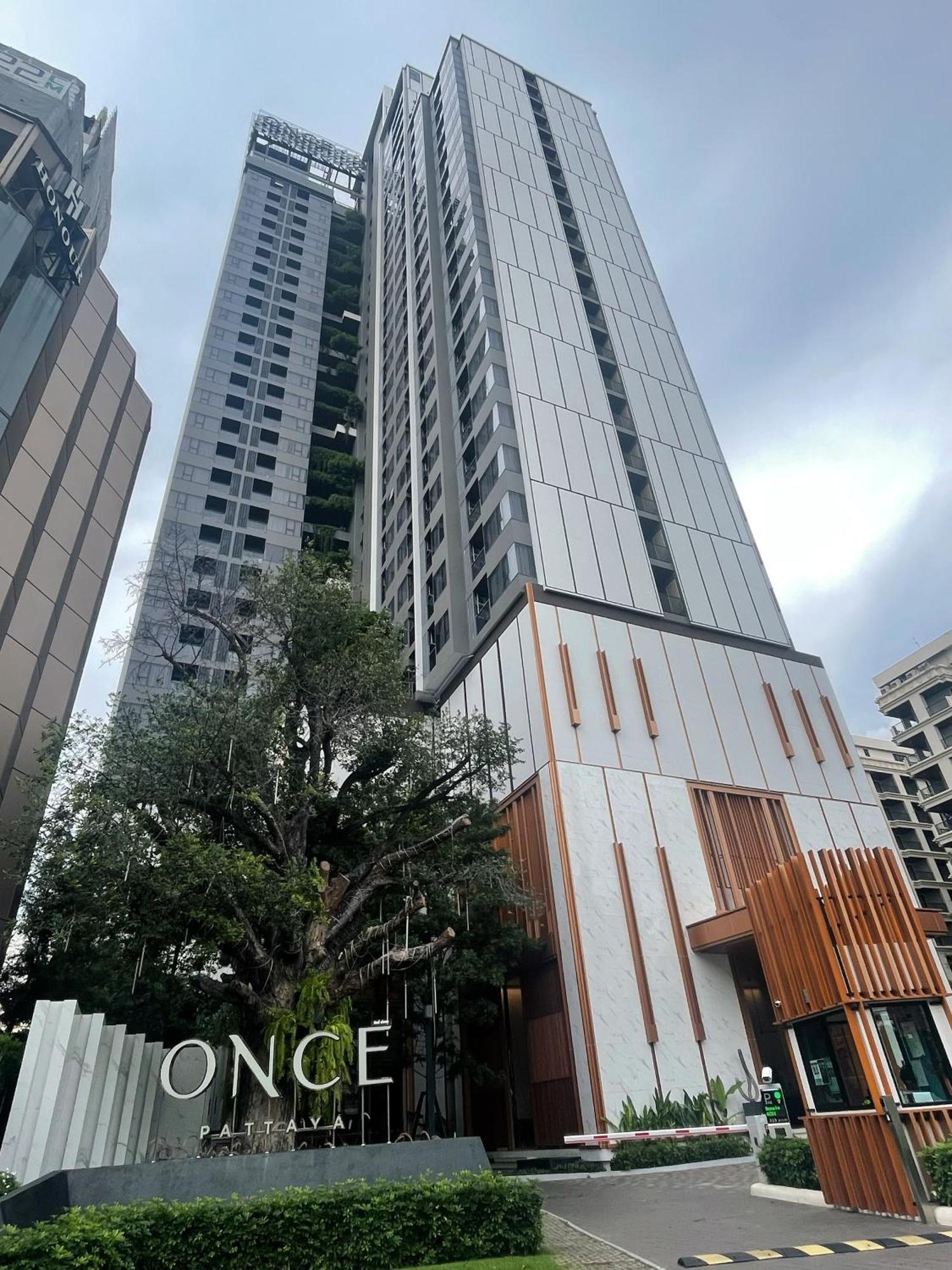 Once芭提雅顶级豪华公寓位于21航站楼 *