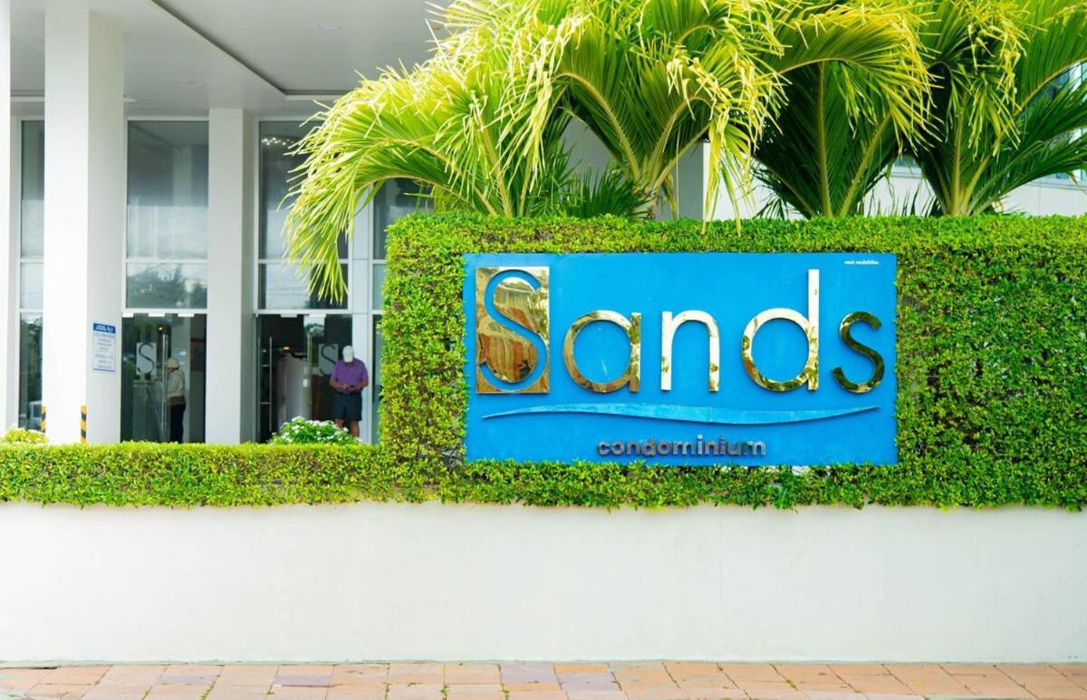 Apartment 芭提雅瞰海无边泳景泳池健身房公寓 直达海滩椰子树旁